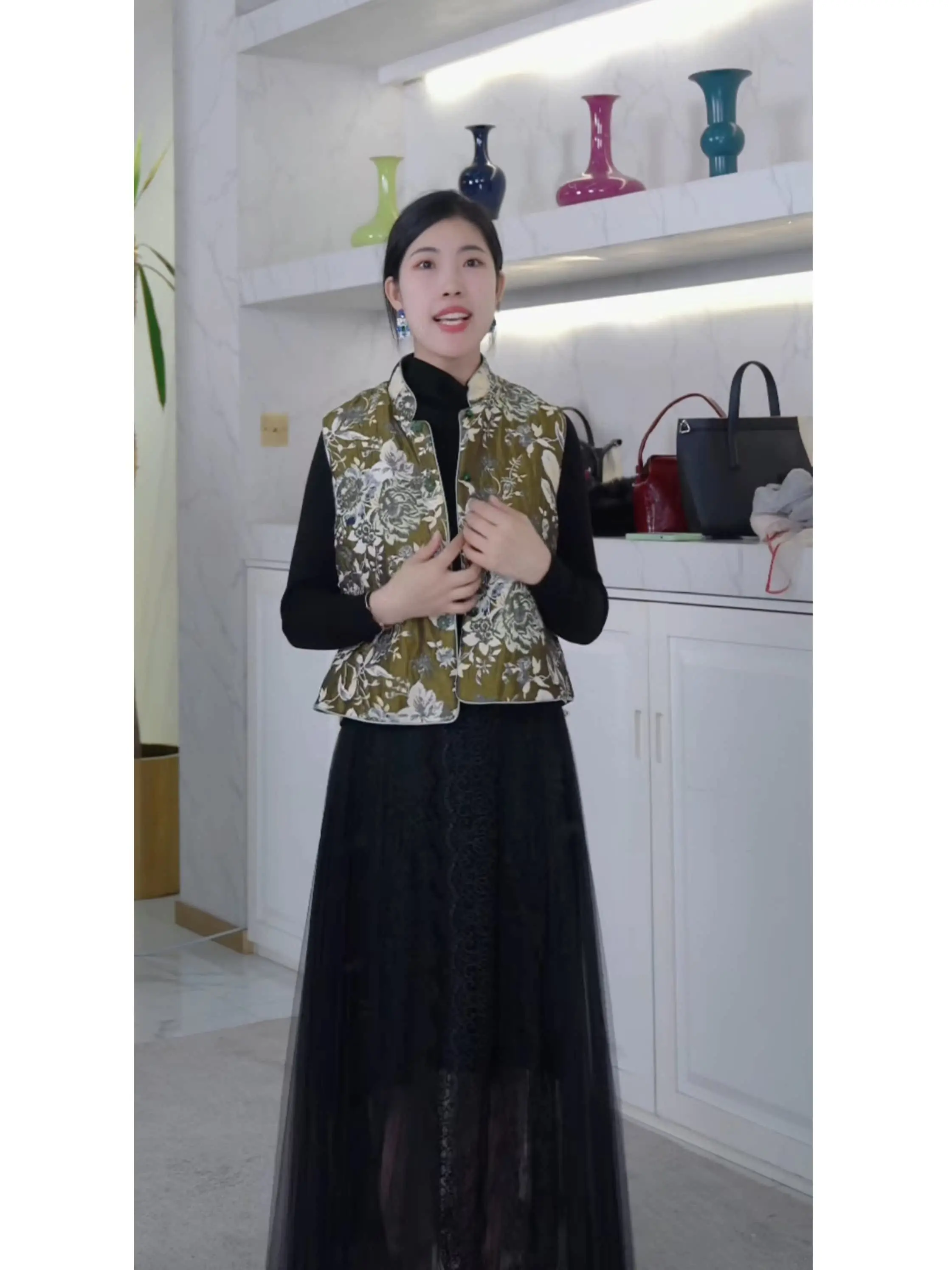 een Wild Fairy Double-Sided Wear Silk Velvet Jaet Emerald een Silk Vest Women's Faion Autumn Season Interface Brand
een Wild Fairy Double-Sided Wear Silk Velvet Jaet Emerald een Silk Vest Women's Faion Autumn Season Interface Brand