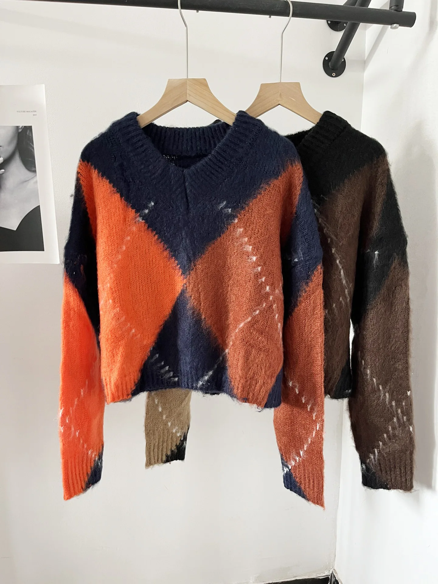 Women O-neck Contrast Color Knit Sweater Long Sleeve Casual Ladies Knitted Jumper Trending Knitwears
Women O-neck Contrast Color Knit Sweater Long Sleeve Casual Ladies Knitted Jumper Trending Knitwears