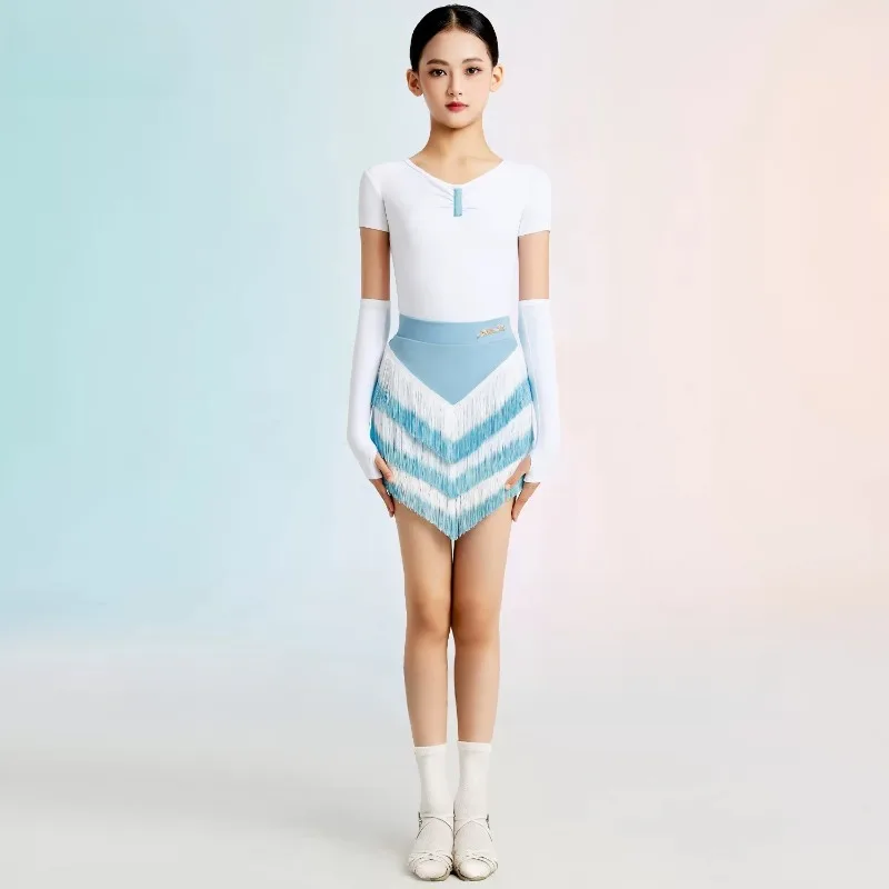 New children's Latin dance practice clothing girls dance training performance clothing fringed skirt set
New children's Latin dance practice clothing girls dance training performance clothing fringed skirt set