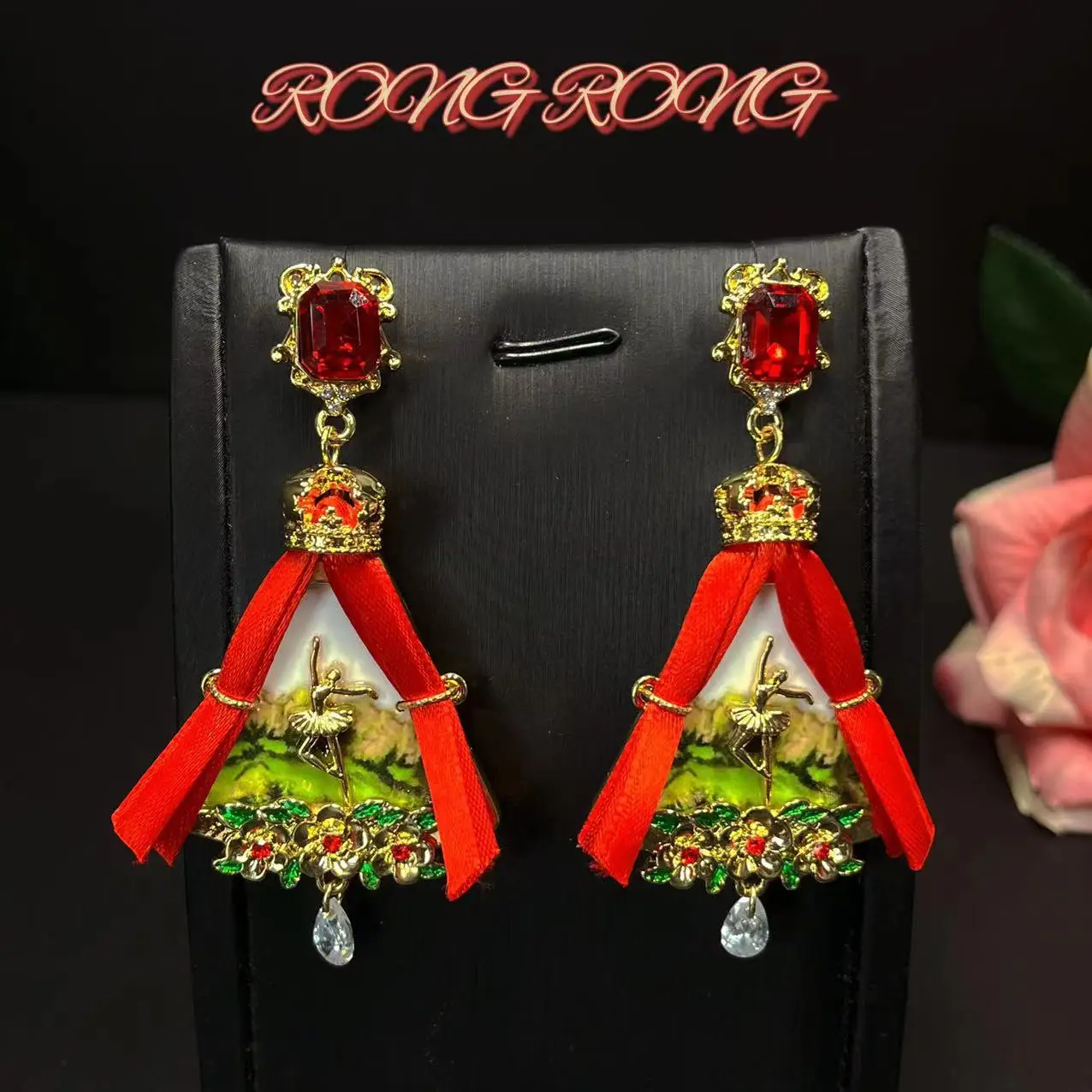 Medieval Vintage French Court Retro Latin Girl Stage Earrings European and American Exaggerated Personality Heavy Earrings
Medieval Vintage French Court Retro Latin Girl Stage Earrings European and American Exaggerated Personality Heavy Earrings