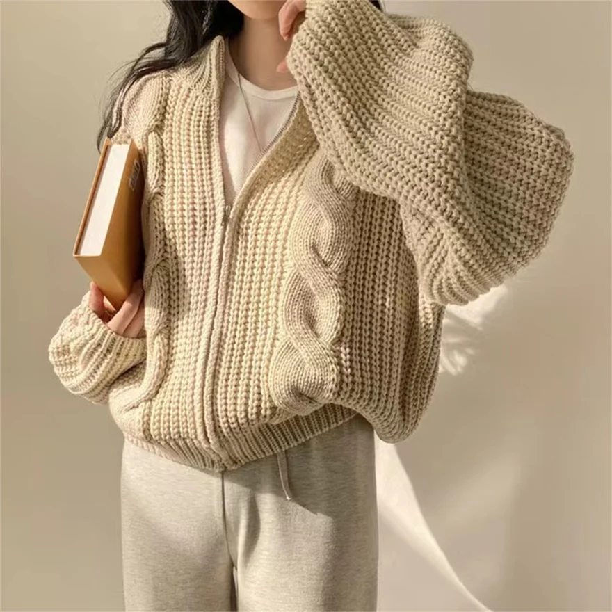 Chic Spring Autumn Retro Lazy Zigzag Pattern Zipper Knitted Sweater Jaet Women Loose Coarse Knitting Open Cardigan
Chic Spring Autumn Retro Lazy Zigzag Pattern Zipper Knitted Sweater Jaet Women Loose Coarse Knitting Open Cardigan