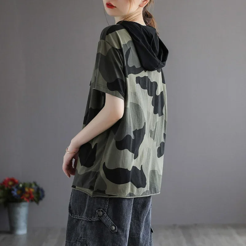 Fashion New Cotton Short Sleeve Hooded T-shirt Women Camouflage Print Drawstring Vintage Oversized Loose Casual Thin Tops E7289
Fashion New Cotton Short Sleeve Hooded T-shirt Women Camouflage Print Drawstring Vintage Oversized Loose Casual Thin Tops E7289