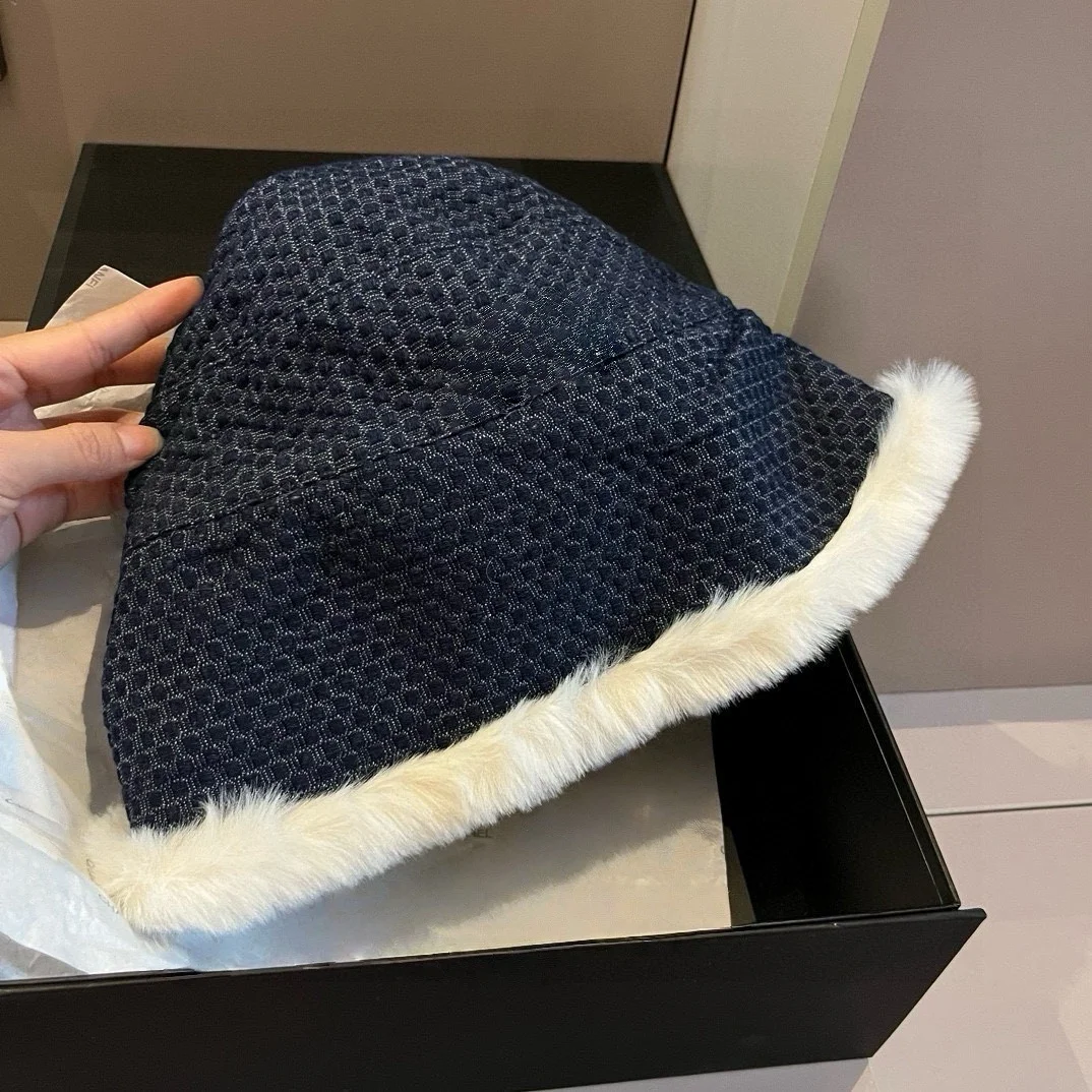 Quality Furry-Trimmed Bucket Hat Comfortable Winter Hat Couples Heartwarming Festival Gift Popular Similar Headwear Bucket Hat
Quality Furry-Trimmed Bucket Hat Comfortable Winter Hat Couples Heartwarming Festival Gift Popular Similar Headwear Bucket Hat