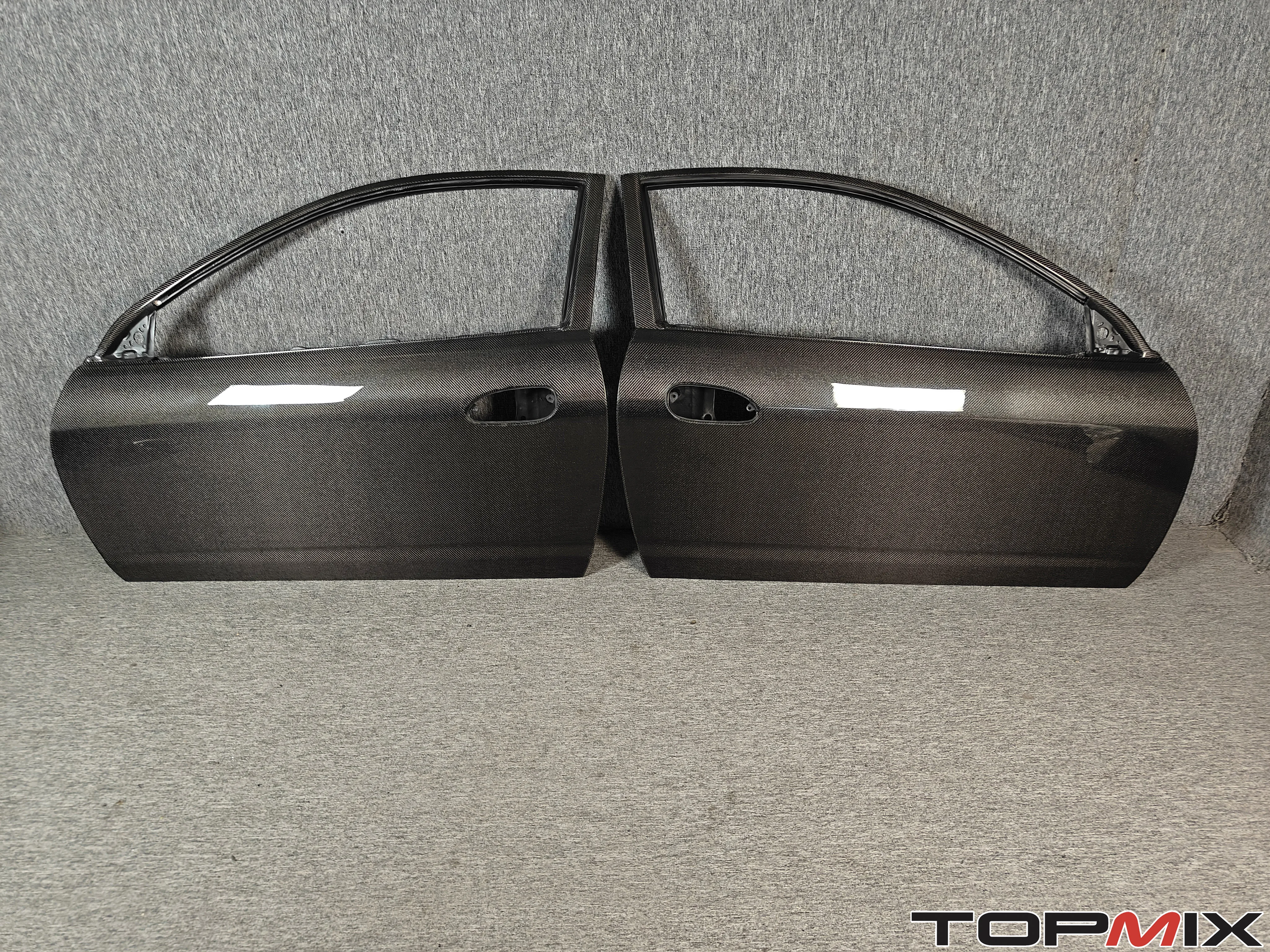 Дверь автомобиля из настоящего углеродного волокна подходит для HONDA Integra DC5 Type R
Дверь автомобиля из настоящего углеродного волокна подходит для HONDA Integra DC5 Type R