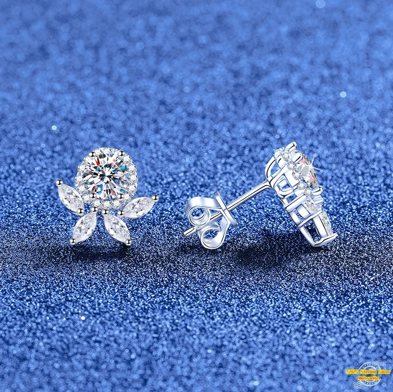 1,0 карат муассанит S925 серебряные серьги-гвоздики для женщин с платиновым цветочным узором серьги-гвоздики для влюбленных подарок ювелирные изделия оптом
1,0 карат муассанит S925 серебряные серьги-гвоздики для женщин с платиновым цветочным узором серьги-гвоздики для влюбленных подарок ювелирные изделия оптом