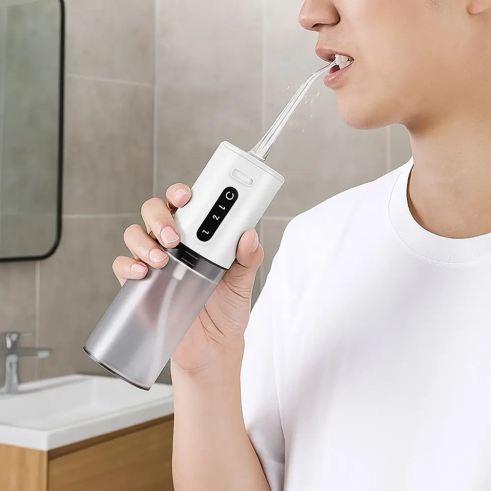 Профессиональный ирригатор для полости рта с зарядкой через USB, глубокая очистка, трехчастотные импульсы, очиститель зубов, портативный водный ирригатор, брекеты, чистка 
Профессиональный ирригатор для полости рта с зарядкой через USB, глубокая очистка, трехчастотные импульсы, очиститель зубов, портативный водный ирригатор, брекеты, чистка