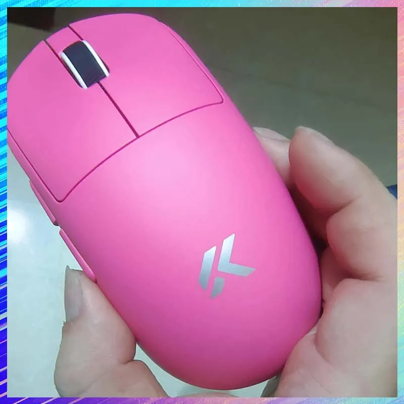 A7 V2 Ultra Gaming Mouse Tri-Mode BT/2.4G/Wired PAW3950TI Dual 8000HZ 42000DPI Lightweight E-Sports Office Mouse Controller Gift
A7 V2 Ultra Gaming Mouse Tri-Mode BT/2.4G/Wired PAW3950TI Dual 8000HZ 42000DPI Lightweight E-Sports Office Mouse Controller Gift