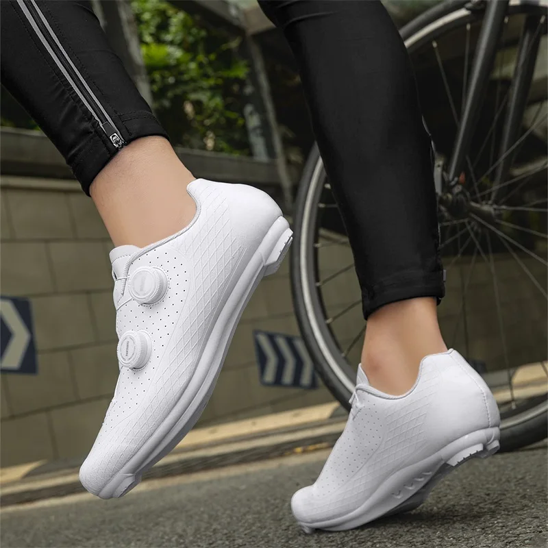 Man Bike Outdoor Footwear Road Cycling Shoes Speed Cycling racing Sneaker Men Cleats Shoes Self-Locking Cycling Flat Pedal Shoes
Man Bike Outdoor Footwear Road Cycling Shoes Speed Cycling racing Sneaker Men Cleats Shoes Self-Locking Cycling Flat Pedal Shoes