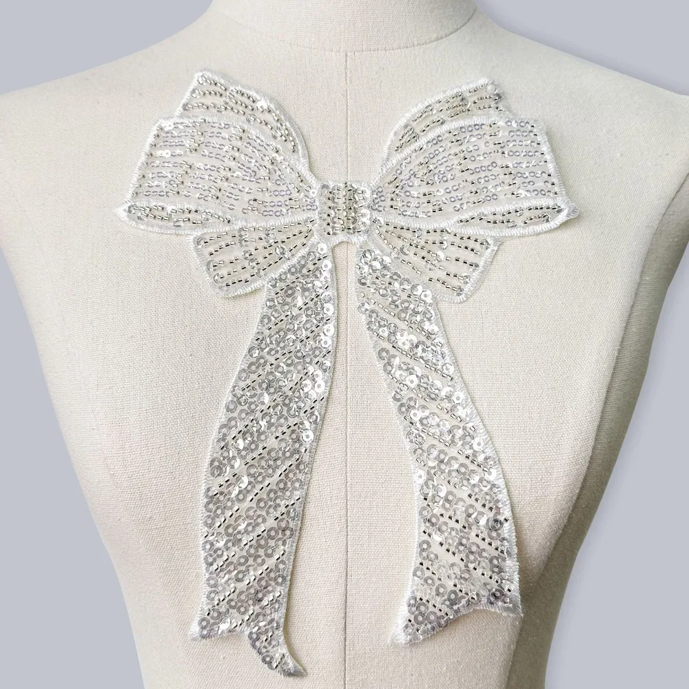 New Bow Sequin Clothing Flower Accessories Clothing Accessories White Brooch Accessories Dress Decoration
New Bow Sequin Clothing Flower Accessories Clothing Accessories White Brooch Accessories Dress Decoration