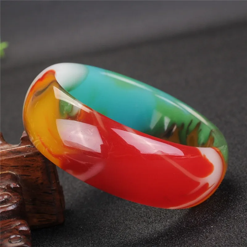 Natural Colored Jade Bracelet, Classic Jewelry with Temperament
Natural Colored Jade Bracelet, Classic Jewelry with Temperament