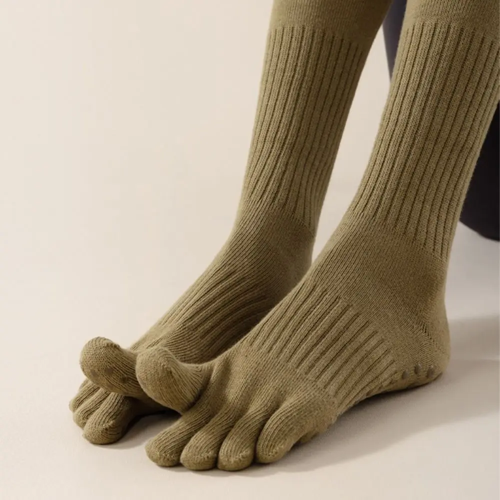 New Non Slip Compression Socks Elastic Breathable Athletic Soccer Stockings Odorproof Nursing Stockings Running Marathon
New Non Slip Compression Socks Elastic Breathable Athletic Soccer Stockings Odorproof Nursing Stockings Running Marathon