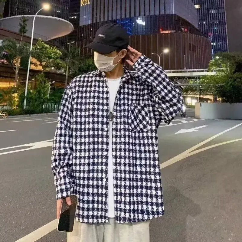 Новое повседневное свободное шерстяное пальто, мужское осенне-зимнее модное молодежное пальто с воротником-стойкой, длинная теплая ветровка све
Новое повседневное свободное шерстяное пальто, мужское осенне-зимнее модное молодежное пальто с воротником-стойкой, длинная теплая ветровка све