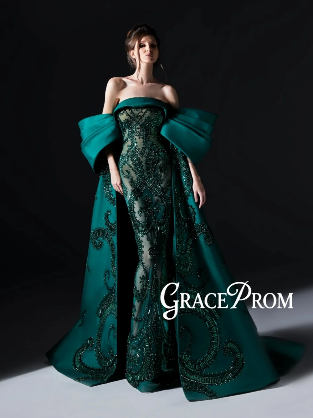Emerald Green Beaded Evening Dress With Cape Off Shoulder Satin Elegant Wedding Party Gowns Customized Luxury Banquet Gowns
Emerald Green Beaded Evening Dress With Cape Off Shoulder Satin Elegant Wedding Party Gowns Customized Luxury Banquet Gowns