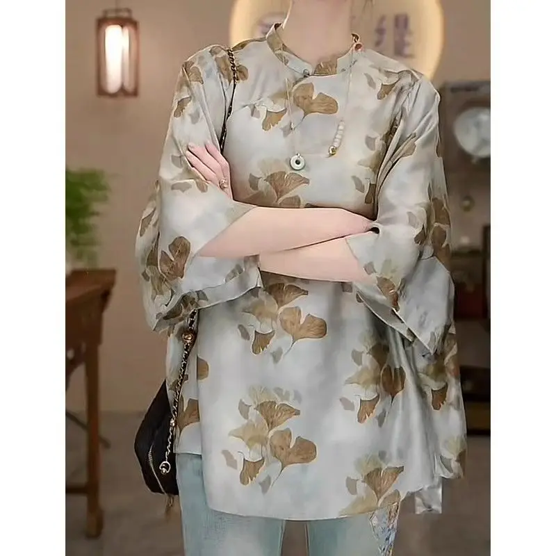 2024 New Women's Summer Retro Stand Up Collar Small Shirt Chinese Loose Imitation Mulberry Silk Top Fashion Light Luxury Shirt
2024 New Women's Summer Retro Stand Up Collar Small Shirt Chinese Loose Imitation Mulberry Silk Top Fashion Light Luxury Shirt