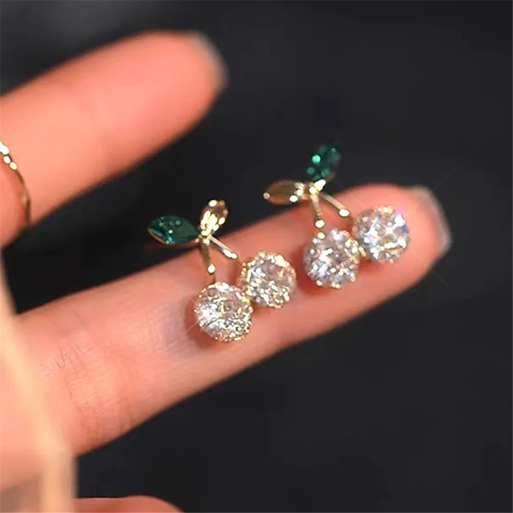 South Korea'S New Sweet And Delicate Zircon Cherry Earrings Luxury Plated 18k Real Gold High-Grade Earrings Jewelry Daily Wear
South Korea'S New Sweet And Delicate Zircon Cherry Earrings Luxury Plated 18k Real Gold High-Grade Earrings Jewelry Daily Wear