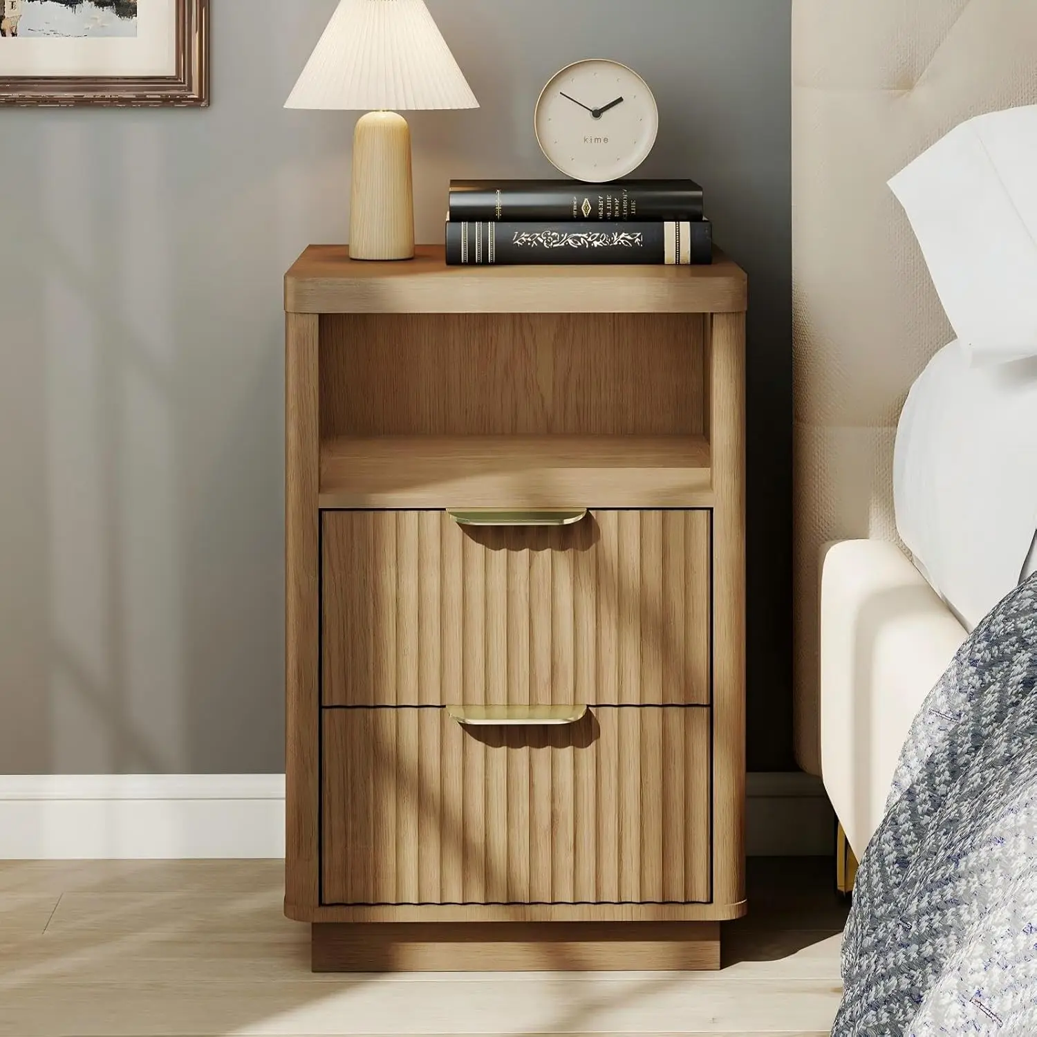 Fluted Night Stand,Mid Century Night Stand With Drawers, Side Table With Metal Handle,15.7" Wooden Bedside, Customized
Fluted Night Stand,Mid Century Night Stand With Drawers, Side Table With Metal Handle,15.7" Wooden Bedside, Customized