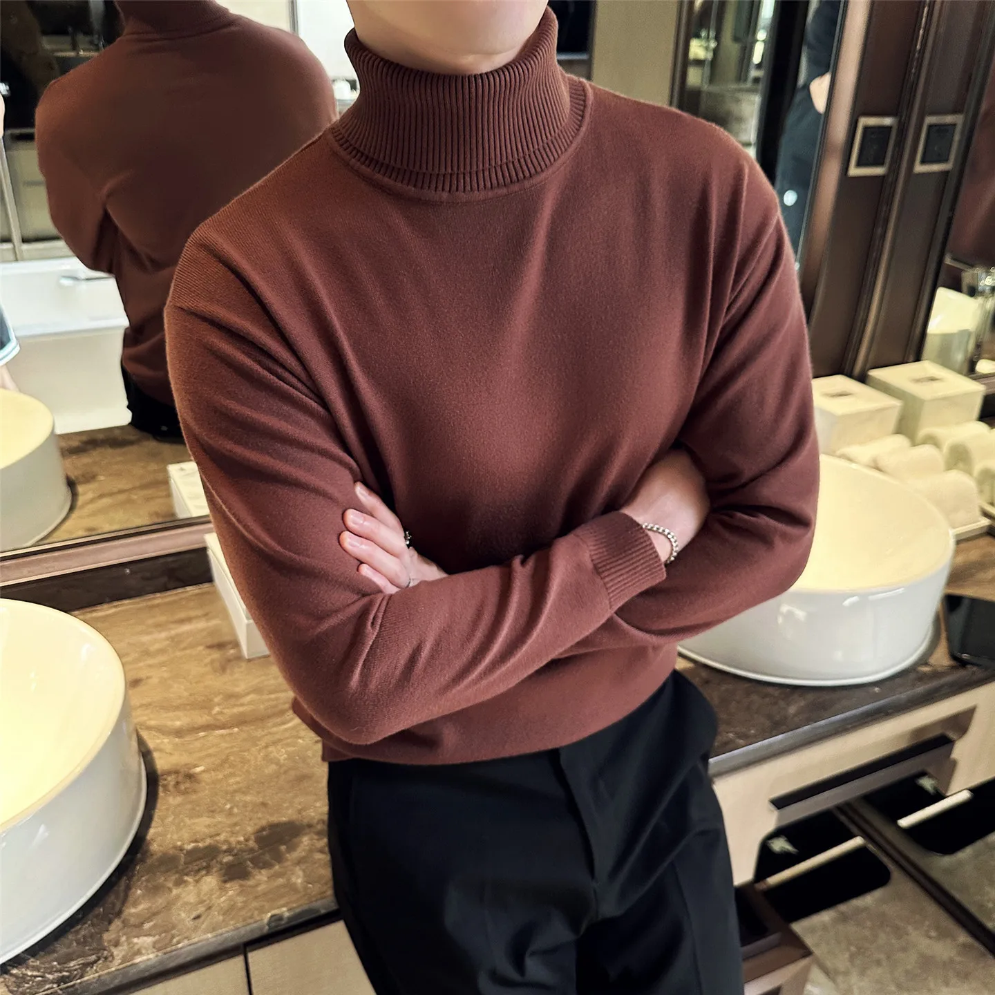 Свитер с высоким воротником, мужская одежда, осень-зима 2021, новый однотонный мужской свитер с высоким воротником и длинными рукавами, облегающий крой, Pull Homme
Свитер с высоким воротником, мужская одежда, осень-зима 2021, новый однотонный мужской свитер с высоким воротником и длинными рукавами, облегающий крой, Pull Homme