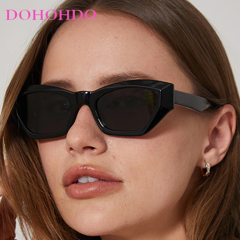Retro Cat Eye Woman Sunglasses Luxury Brand Design Trendy Driving Travel Shades Men Sunglass UV400 Eyewear Gafas De Sol Mujer
Retro Cat Eye Woman Sunglasses Luxury Brand Design Trendy Driving Travel Shades Men Sunglass UV400 Eyewear Gafas De Sol Mujer