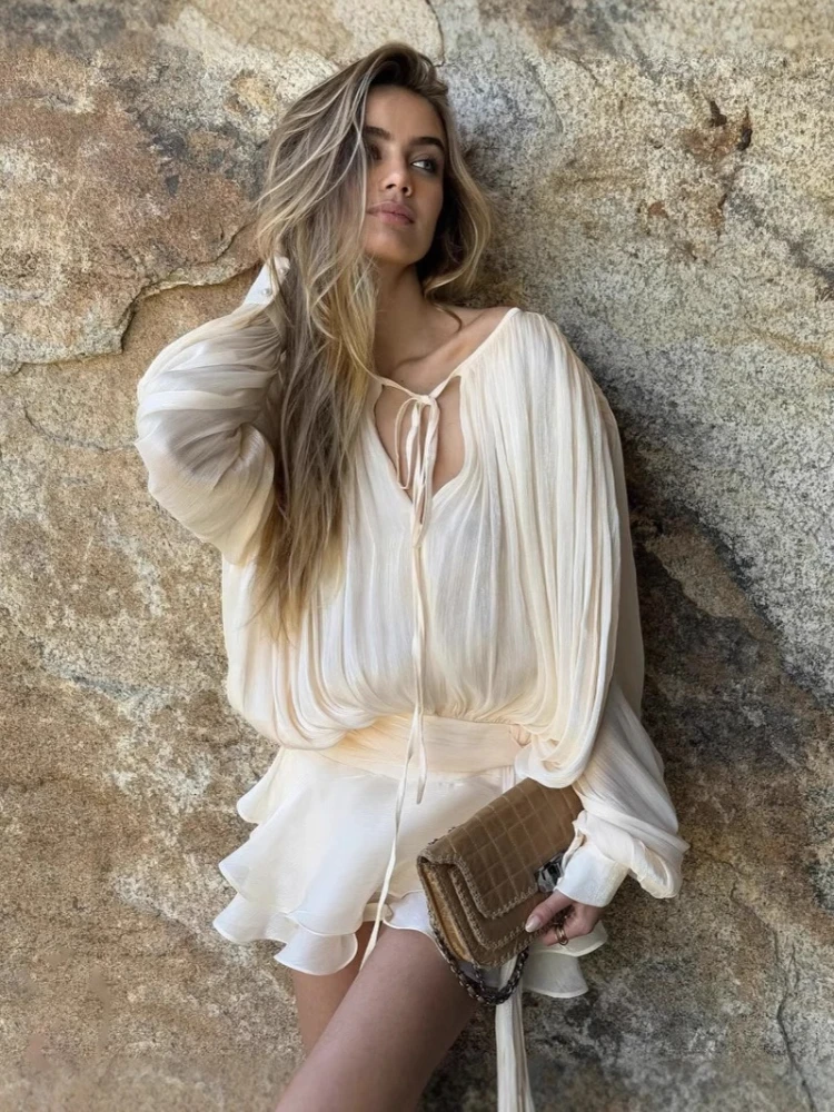 Puff Sleeve Pleated Mesh Mini Dress with Ruffle Hem Elegant Pleated Long Sleeve Blouse Two-Piece Set
Puff Sleeve Pleated Mesh Mini Dress with Ruffle Hem Elegant Pleated Long Sleeve Blouse Two-Piece Set