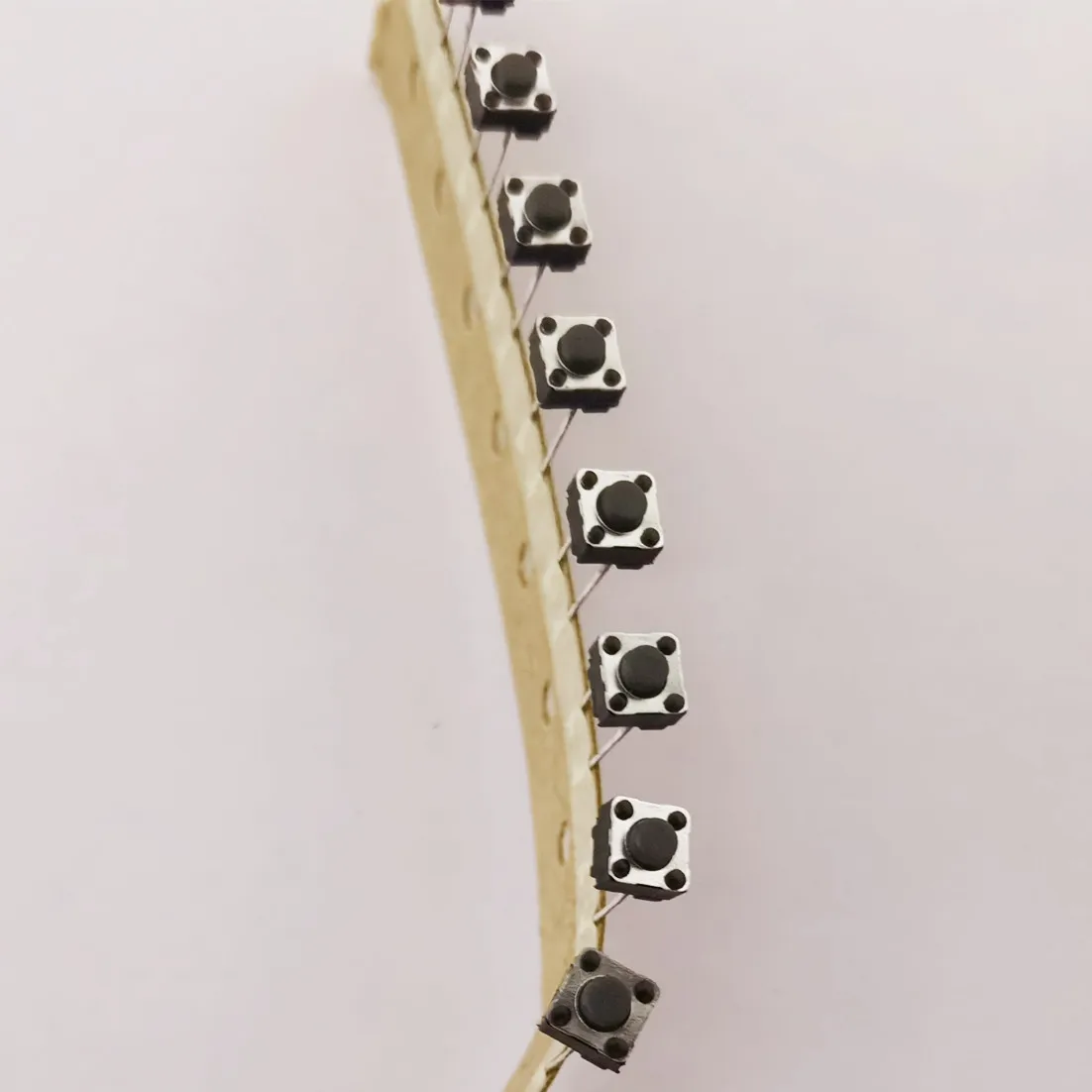 Original new 100% two feet in the middle of the switch 6*6*5mm touch button switch micro 6x6x5 copper foot row with 2 feet
Original new 100% two feet in the middle of the switch 6*6*5mm touch button switch micro 6x6x5 copper foot row with 2 feet