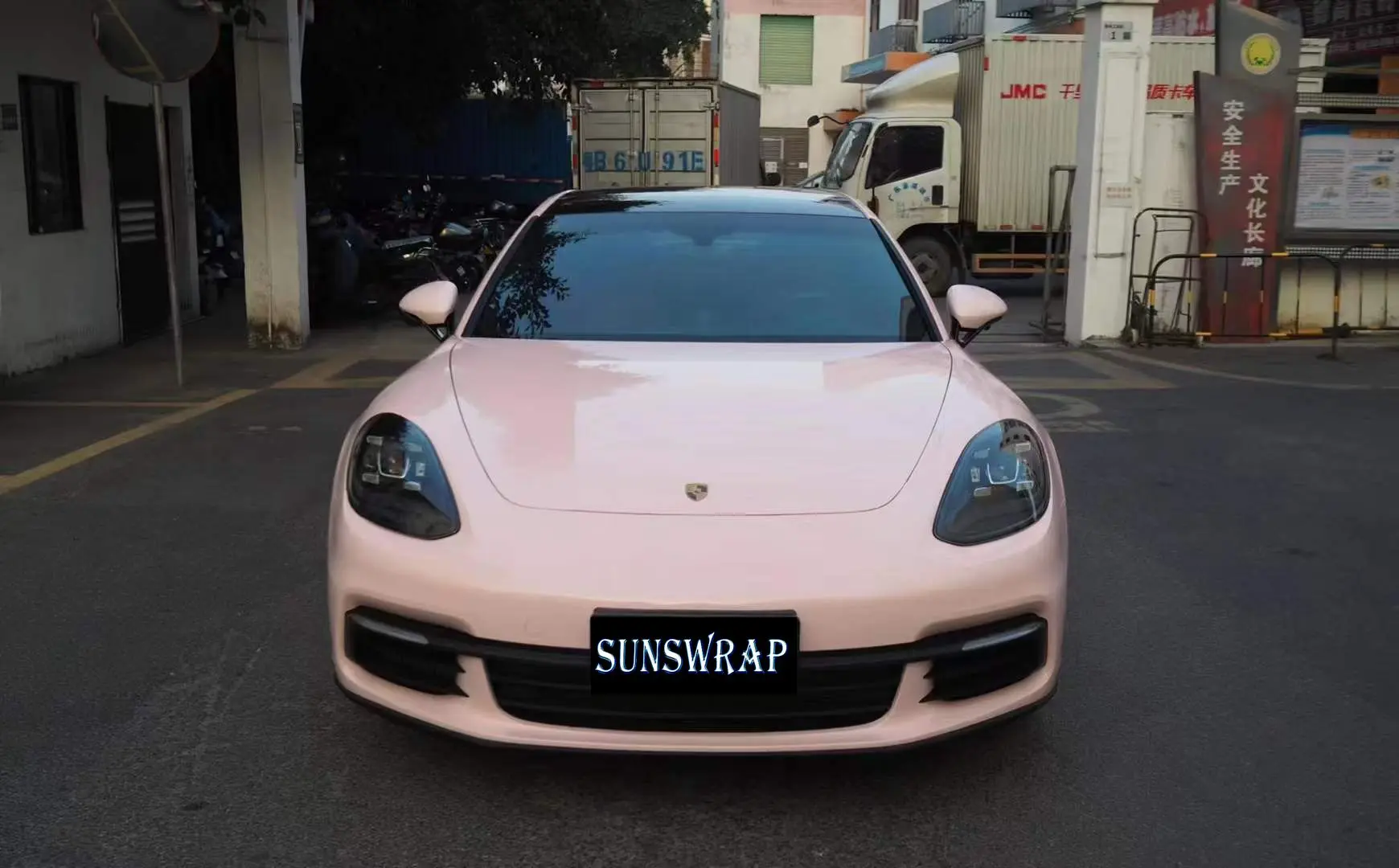 Premium Quality 2024 High Glossy Shell Pink Vinyl Film Car Wrap Sticker Decal 5x59ft/roll Hood and Roof Wraps
Premium Quality 2024 High Glossy Shell Pink Vinyl Film Car Wrap Sticker Decal 5x59ft/roll Hood and Roof Wraps