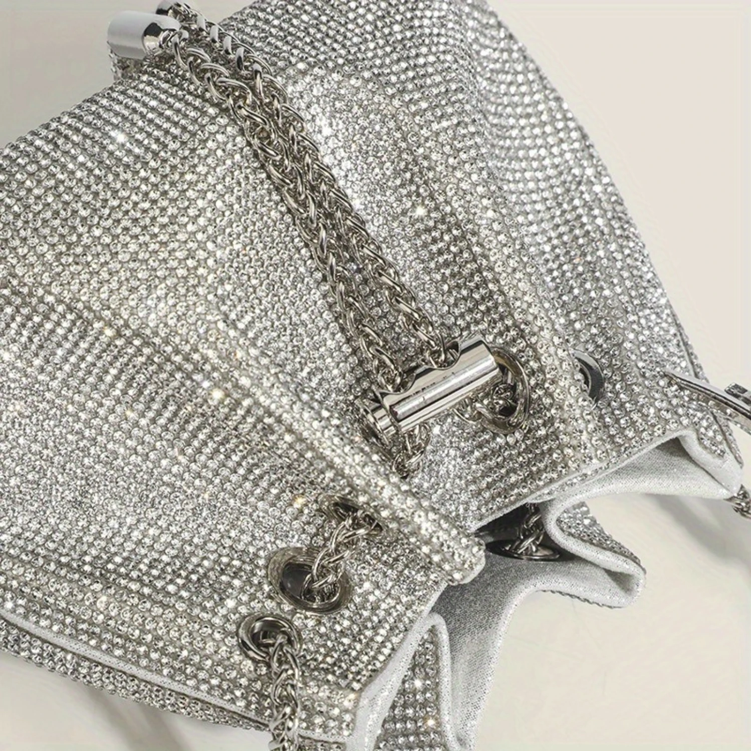 Luxurious Rhinestone Bucket Bag - High-Quality PU, Summer Fashion Design, Elegant Shoulder Sling Bag for Stylish Women - Perfect
Luxurious Rhinestone Bucket Bag - High-Quality PU, Summer Fashion Design, Elegant Shoulder Sling Bag for Stylish Women - Perfect