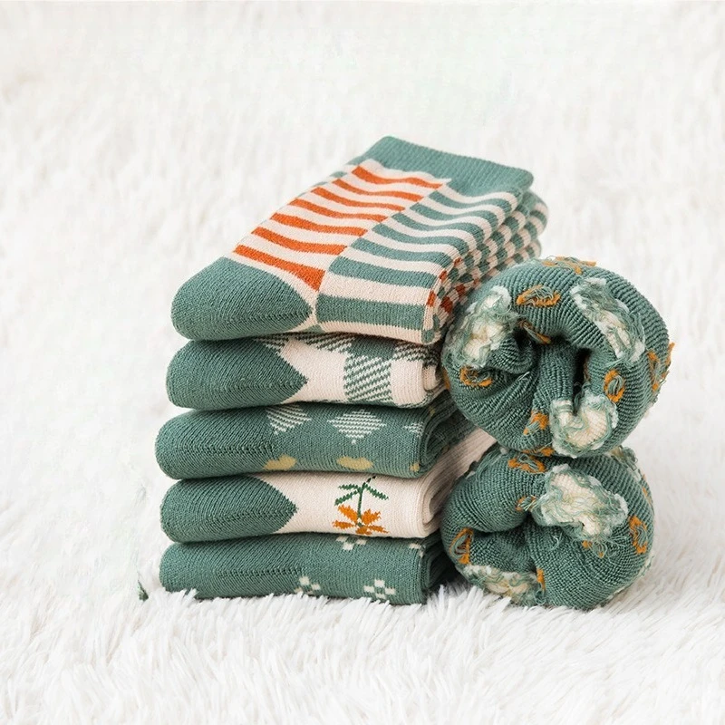 6 pairs Fashionable versatile men's long tube pile socks spring autumn mid length tube socks comfortable casual men's socks
6 pairs Fashionable versatile men's long tube pile socks spring autumn mid length tube socks comfortable casual men's socks