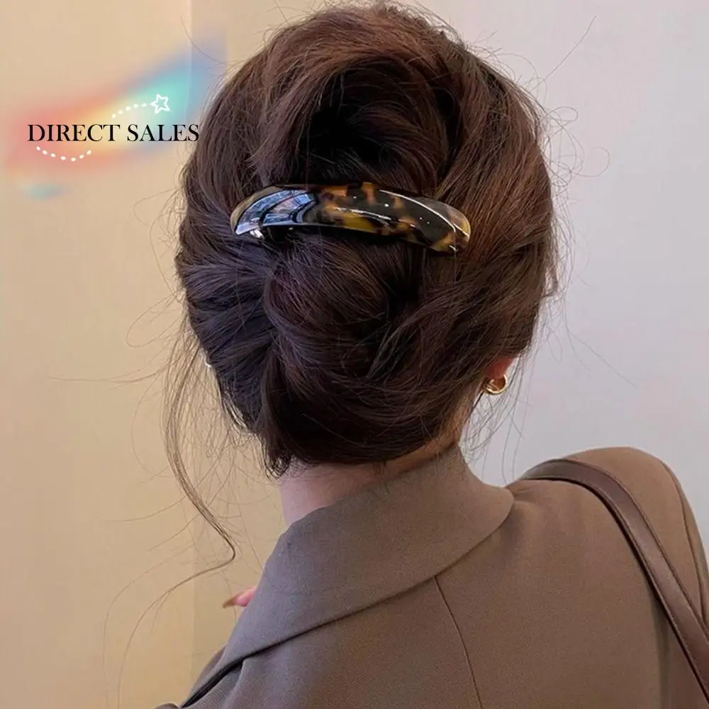 Fashion Elliptical Leopard Print Hair Clip PVC Arc Spring Clip Grab Clip Korean Style Large Hairpin Female
Fashion Elliptical Leopard Print Hair Clip PVC Arc Spring Clip Grab Clip Korean Style Large Hairpin Female