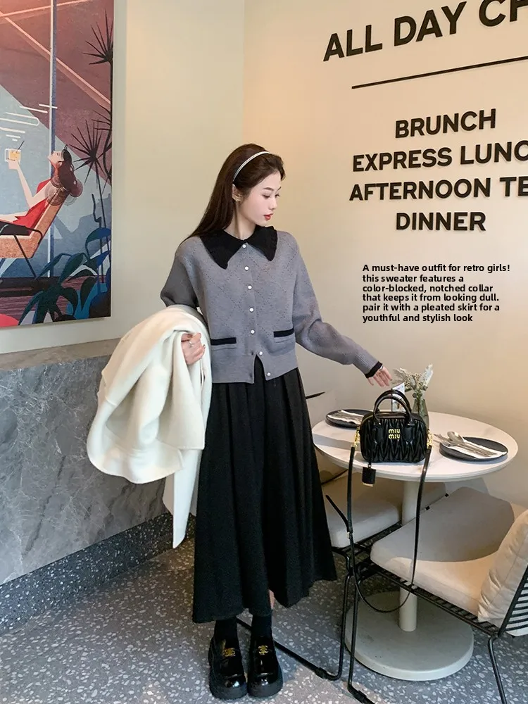 Утягивающая плиссированная юбка и свитер с высокой талией, длинный пуловер с кукольным воротником све, трикотаж, островная буква от Zeng Xiao...
Утягивающая плиссированная юбка и свитер с высокой талией, длинный пуловер с кукольным воротником све, трикотаж, островная буква от Zeng Xiao...