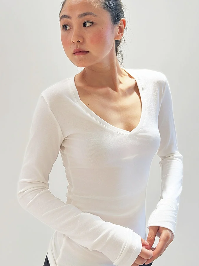 Slim Fit Long Sve V-Ne Knitted Wool T-irt Women's Base irt Office Ciwalk Par Street Sle Autumn Winter Top
Slim Fit Long Sve V-Ne Knitted Wool T-irt Women's Base irt Office Ciwalk Par Street Sle Autumn Winter Top