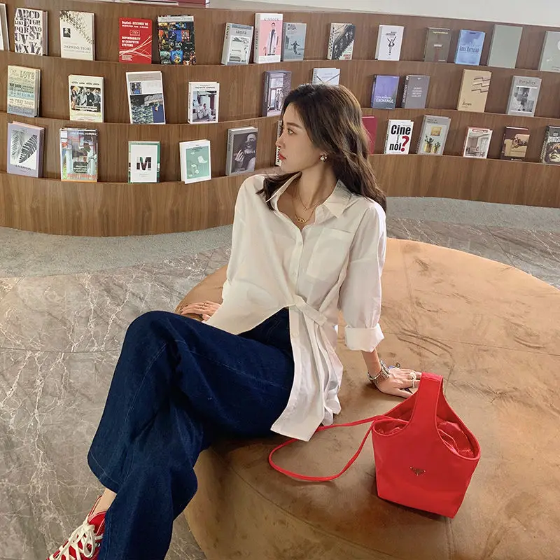 2025 Spring and Autumn New Retro Irregular Shirt Women's Lapel Long Sleeve Solid Color Slit Lace-up French Top
2025 Spring and Autumn New Retro Irregular Shirt Women's Lapel Long Sleeve Solid Color Slit Lace-up French Top