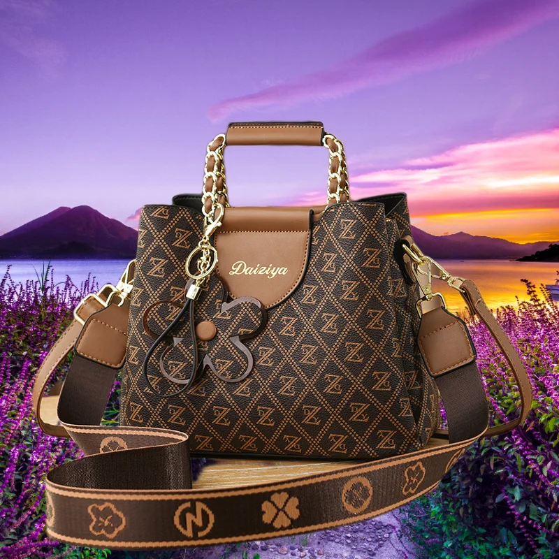 Fashionable Printed Women Handbag Classic Retro Crossbody Bag Large Capacity Casual Shoulder Bag Luxury Brand Designer Tote Bag
Fashionable Printed Women Handbag Classic Retro Crossbody Bag Large Capacity Casual Shoulder Bag Luxury Brand Designer Tote Bag