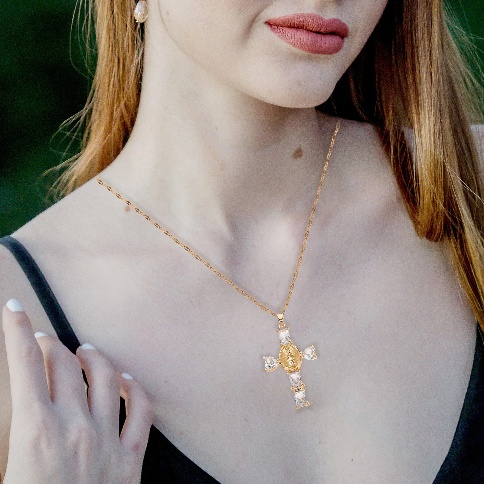 Full Diamond Necklace Crosses for Women Inlaid Rhinestone Pendant Stainless Steel Man
Full Diamond Necklace Crosses for Women Inlaid Rhinestone Pendant Stainless Steel Man