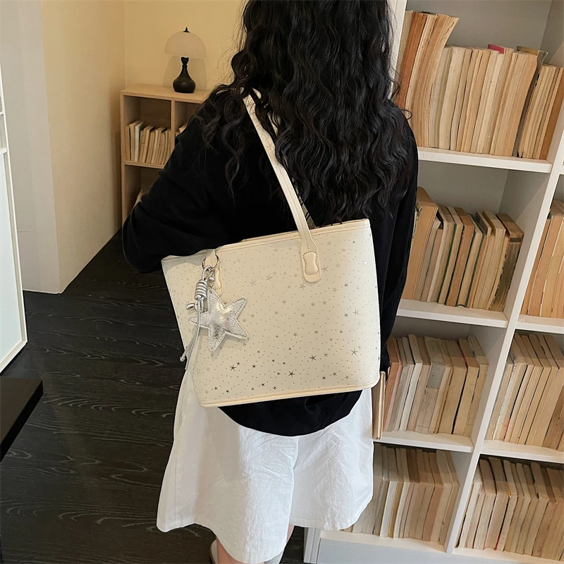 Fashion Cute Sparkle Star Print Tote Bags for Women Work Shopping Casual Shoulder Handbag with Star Charm Trendy Crossbody Purse
Fashion Cute Sparkle Star Print Tote Bags for Women Work Shopping Casual Shoulder Handbag with Star Charm Trendy Crossbody Purse