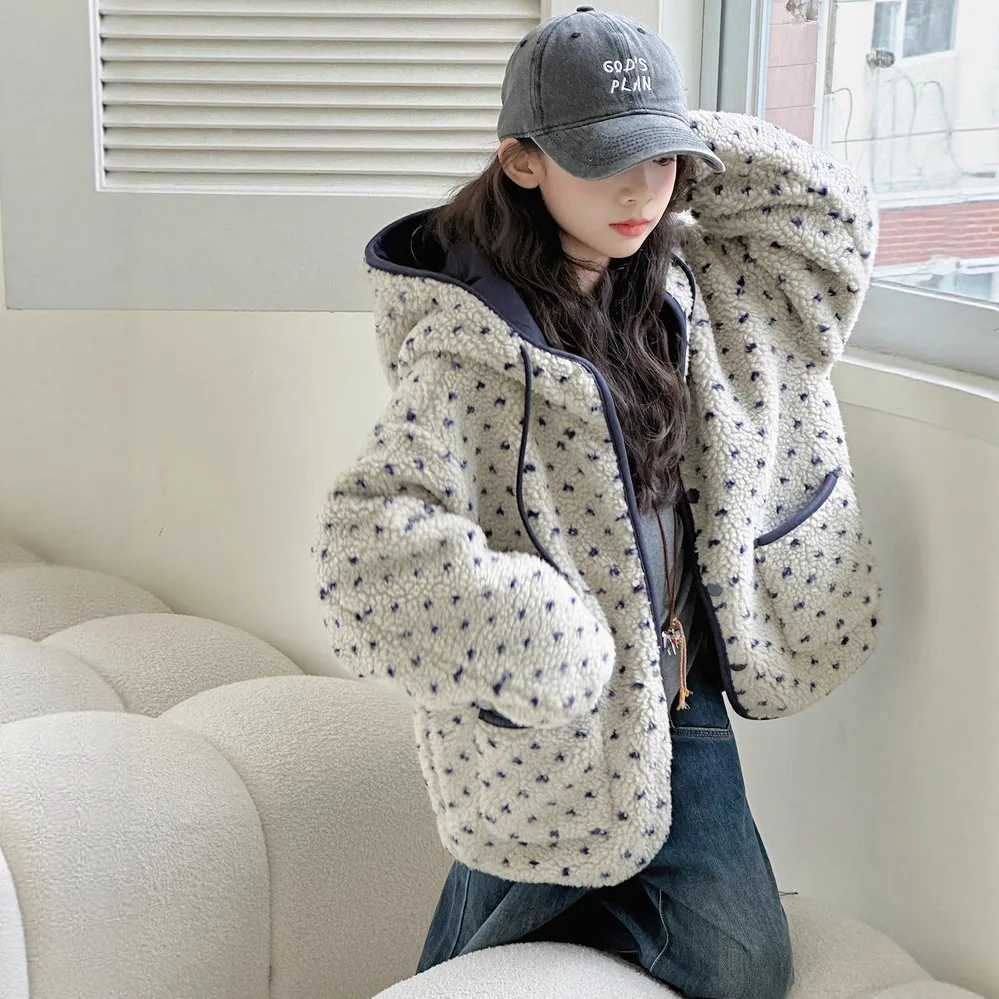 Girls' Lamb Wool Coat Winter Clothing 2025 New Children's Autumn and Winter Padded Thickened Wool Sweater
Girls' Lamb Wool Coat Winter Clothing 2025 New Children's Autumn and Winter Padded Thickened Wool Sweater