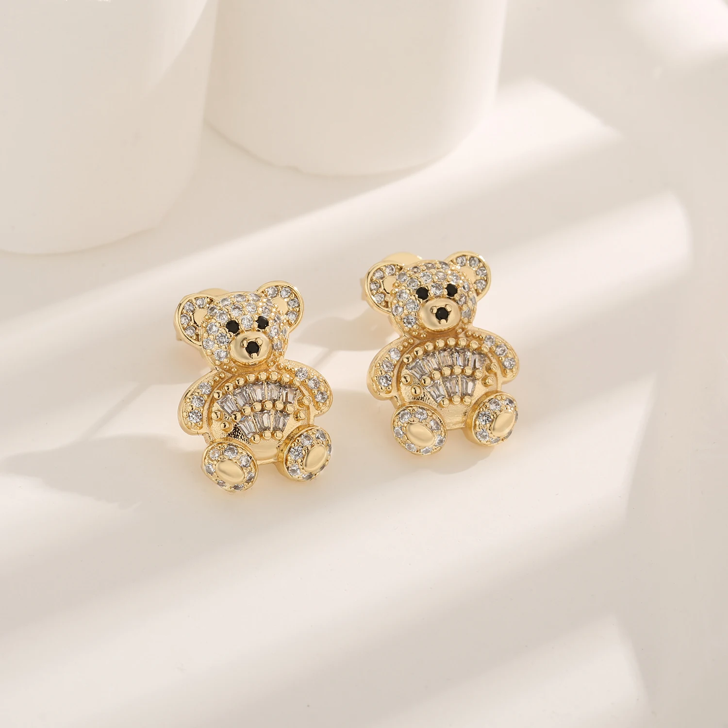 Free Shipping Hip-Hop Sweet Design Cartoon Cute Bear Simulation Diamond 14K Gold-Plated Women's Jewelry Earrings
Free Shipping Hip-Hop Sweet Design Cartoon Cute Bear Simulation Diamond 14K Gold-Plated Women's Jewelry Earrings