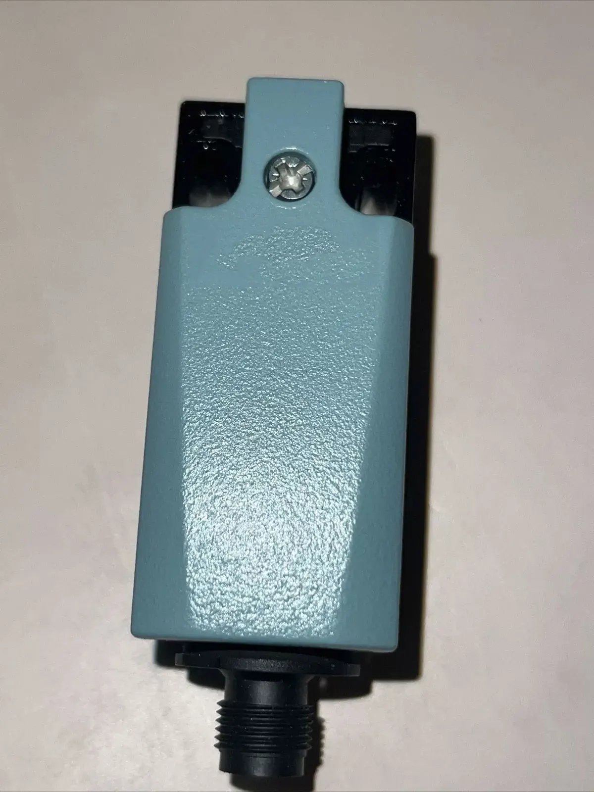 Совершенно новый 3SE5214-0BC05-1AC5 3SE5214-0CC05-1AC5 3SE5214-0KC05-1AE1 Гарантия один год
Совершенно новый 3SE5214-0BC05-1AC5 3SE5214-0CC05-1AC5 3SE5214-0KC05-1AE1 Гарантия один год