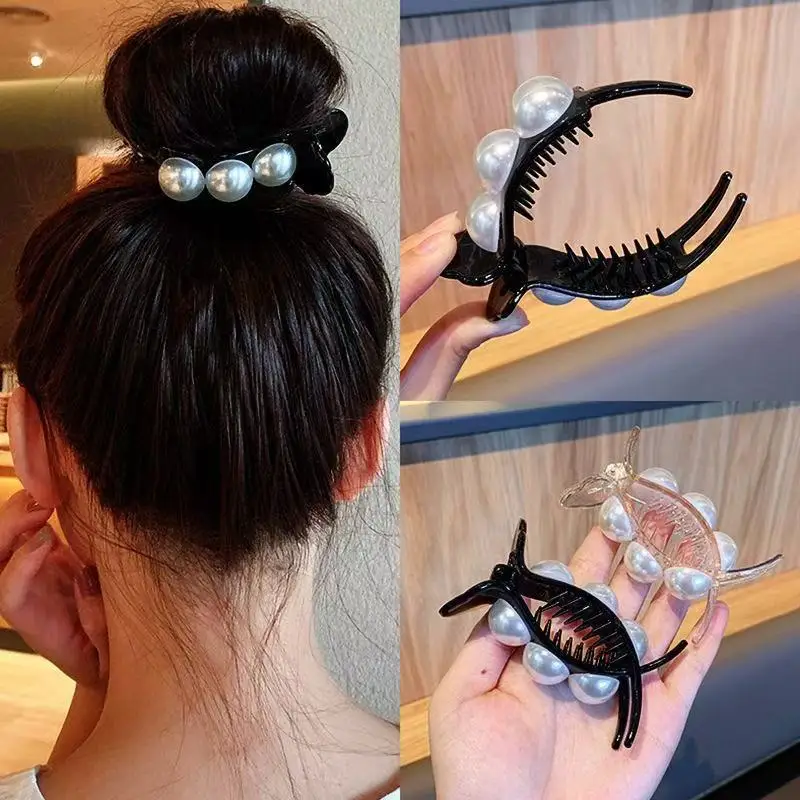 The new pearl back head hairpin grab shark clip is simple and versatile for daily wear
The new pearl back head hairpin grab shark clip is simple and versatile for daily wear