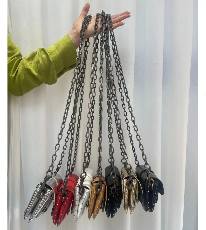 Classic mini Women Envelope Bag 2025 New Fashion rivet Bag Luxurious Design Casual Ladies Chain Crossbody Bag
Classic mini Women Envelope Bag 2025 New Fashion rivet Bag Luxurious Design Casual Ladies Chain Crossbody Bag