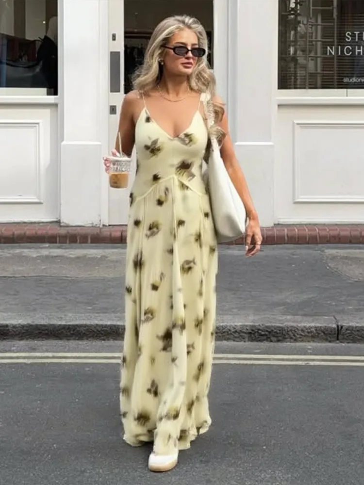 Printed Halter Women Dress V-Neck Waist Cinching Slimming Silk Satin Sexy Suspender Robes Pleated Beach Long Dresses Summer New
Printed Halter Women Dress V-Neck Waist Cinching Slimming Silk Satin Sexy Suspender Robes Pleated Beach Long Dresses Summer New