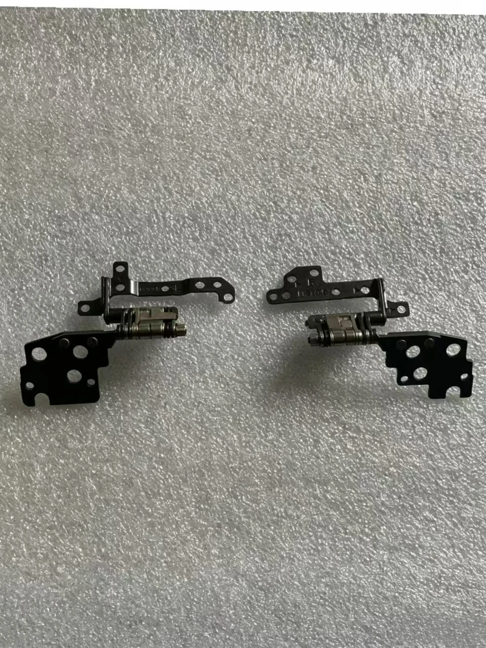 Laptop Screen Hinges for MSI Summit E13 Flip Evo A11 A12 MS-13P3
Laptop Screen Hinges for MSI Summit E13 Flip Evo A11 A12 MS-13P3
