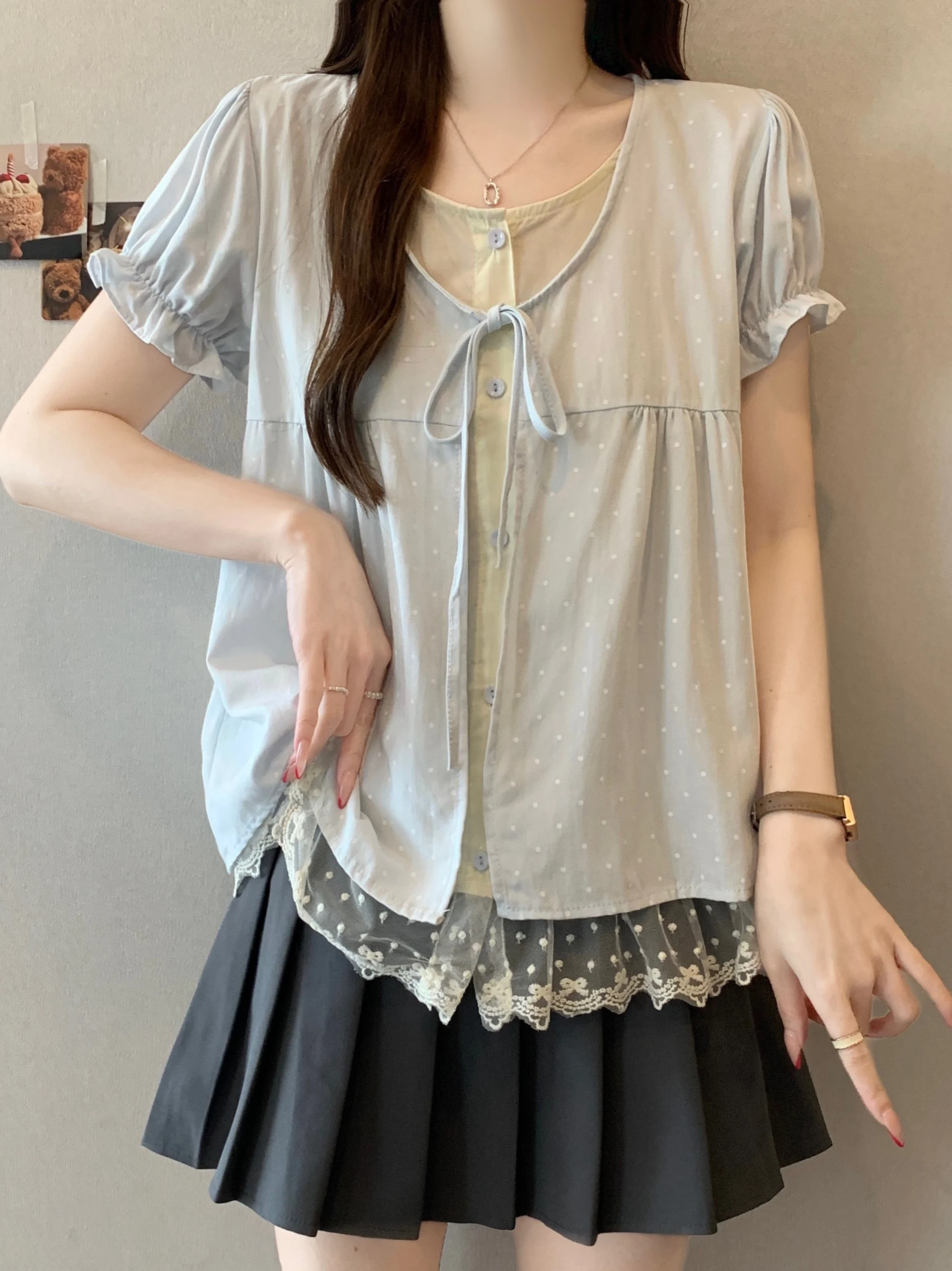 plus Size Polka Dot Short Sleeve Shirt Women's Summer New Waist Cinching Versatile Belted Top Korean Style Loose Fit Breathable
plus Size Polka Dot Short Sleeve Shirt Women's Summer New Waist Cinching Versatile Belted Top Korean Style Loose Fit Breathable