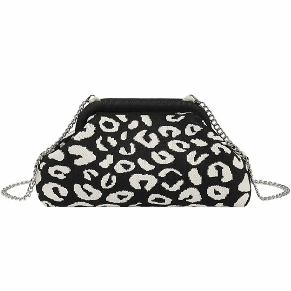 Cute Knitting Beach Clutch Bag Soft Elastic Woven Crochet Cloud Bag Leopard print Large Capacity Crochet Handbags Summer
Cute Knitting Beach Clutch Bag Soft Elastic Woven Crochet Cloud Bag Leopard print Large Capacity Crochet Handbags Summer