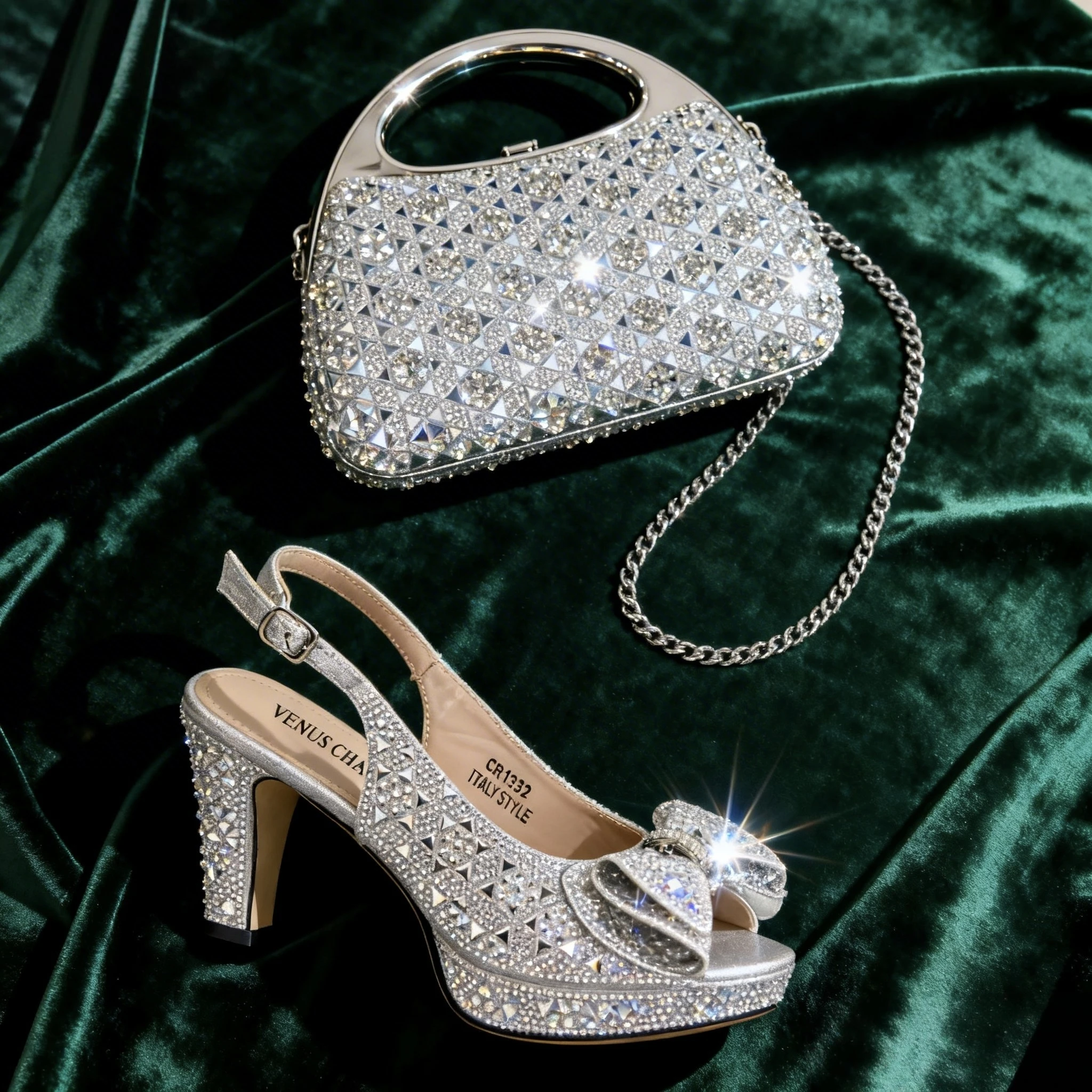 Chic Silver Rhinestone Peep-Toe High Heel Sandals and Bag Set for Women –Elegant Italian Style Perfect for Weddings and Parties
Chic Silver Rhinestone Peep-Toe High Heel Sandals and Bag Set for Women –Elegant Italian Style Perfect for Weddings and Parties