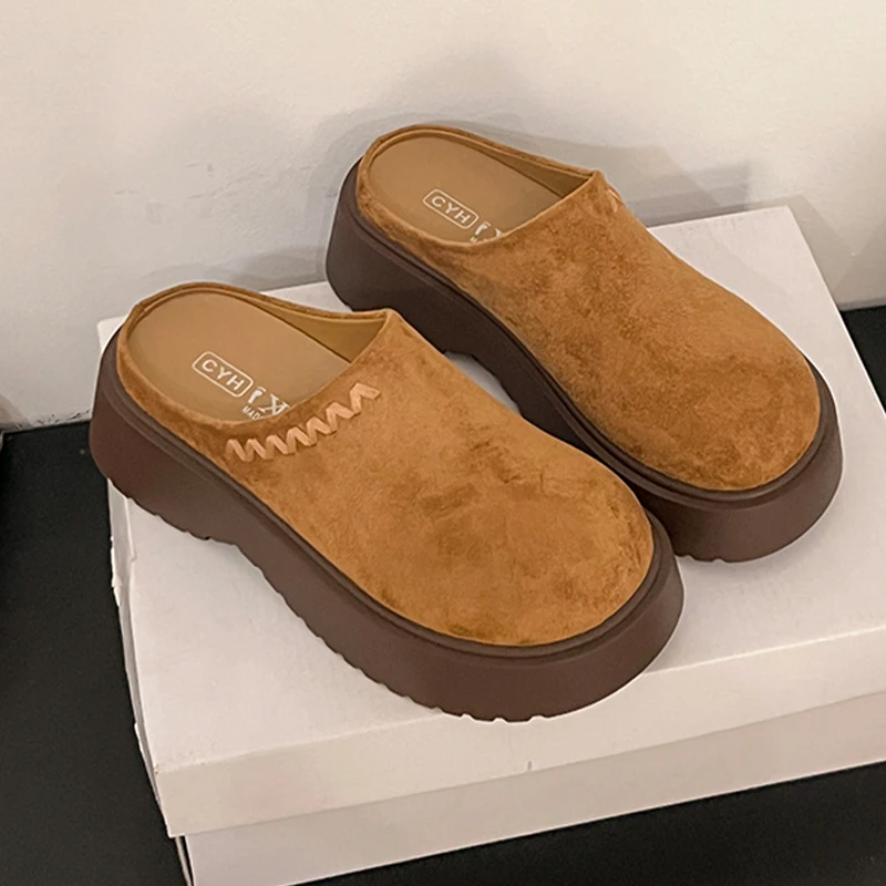 Flats Women Slippers Platform Suede Mules Shoes Fashion Designer Shoes Dress Woman's Sandals 2025 Autumn Cozy New Zapatos Mujer
Flats Women Slippers Platform Suede Mules Shoes Fashion Designer Shoes Dress Woman's Sandals 2025 Autumn Cozy New Zapatos Mujer