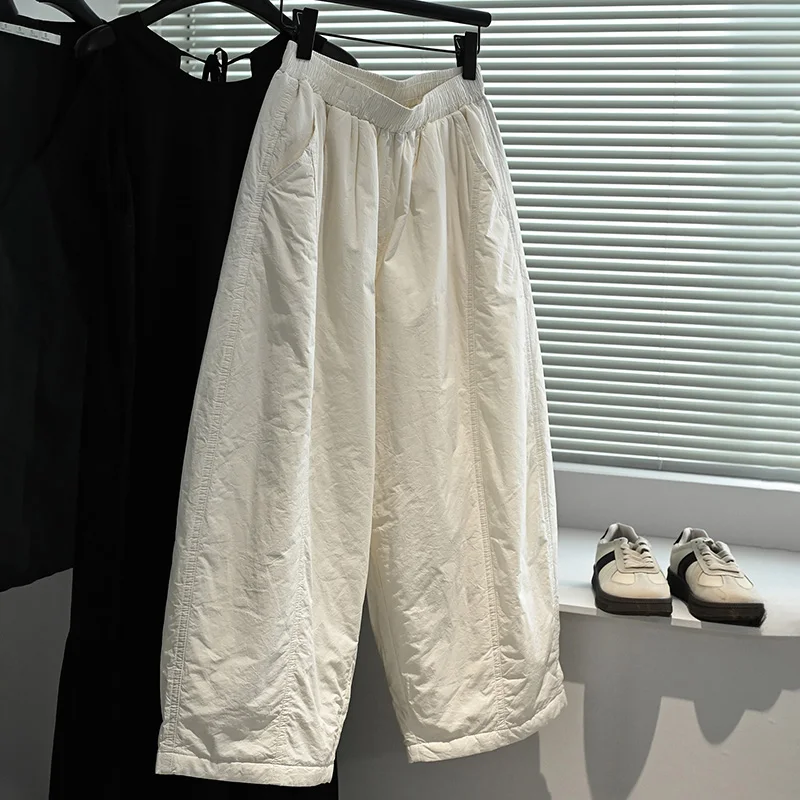 Свободные повседневные хлопковые брюки с высокой талией и прямыми штанинами для женщин среднего возраста, осенне-зимняя новинка, европейские размеры, женская одежда
Свободные повседневные хлопковые брюки с высокой талией и прямыми штанинами для женщин среднего возраста, осенне-зимняя новинка, европейские размеры, женская одежда