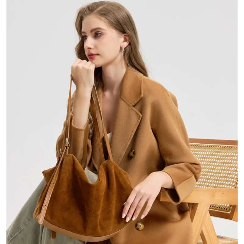 Women Suede Shoulder Bag Fashion Soft Tote Bag Large Capacity Casual Crossbody Bag For Women Daily Commute Travel Shopping
Women Suede Shoulder Bag Fashion Soft Tote Bag Large Capacity Casual Crossbody Bag For Women Daily Commute Travel Shopping