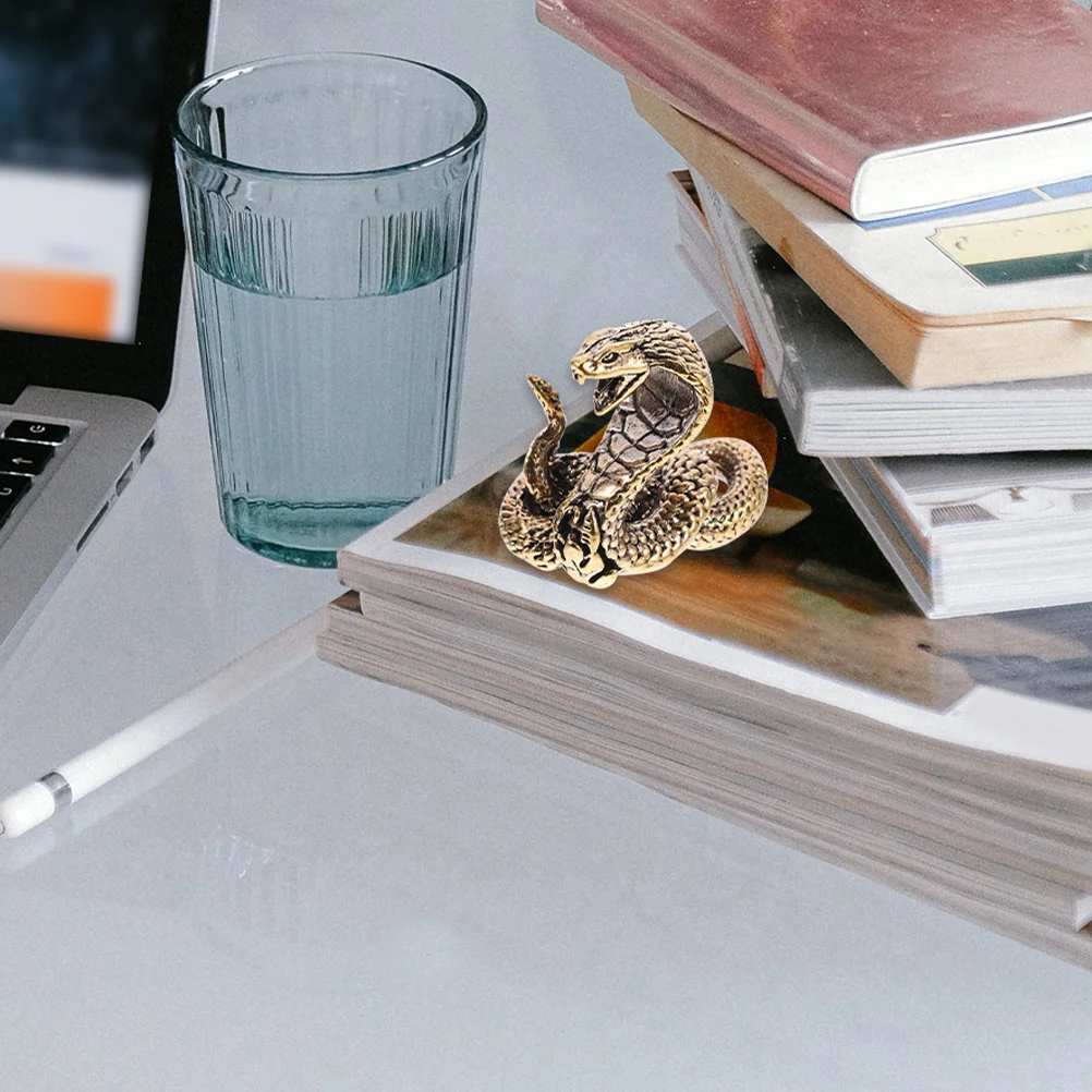 2Pcs Brass Snake Decor Creative Retro Desktop Metal Sculpture Ornament for Home Office Car Brass Snake Statue Desktop Decor
2Pcs Brass Snake Decor Creative Retro Desktop Metal Sculpture Ornament for Home Office Car Brass Snake Statue Desktop Decor