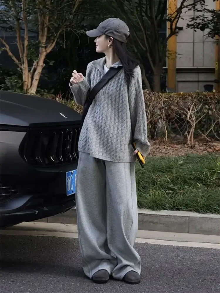 Korean Lazy Style Simple Fashionable Suit for Women 2024 Autumn New Lapel Sweater + Wide-leg Trousers Women's Two-piece Set
Korean Lazy Style Simple Fashionable Suit for Women 2024 Autumn New Lapel Sweater + Wide-leg Trousers Women's Two-piece Set