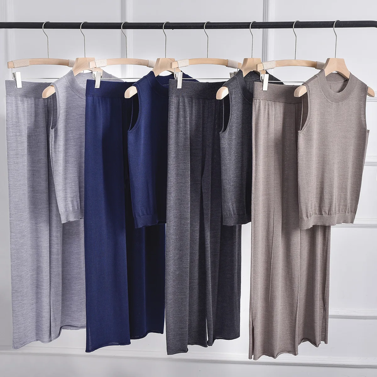 Woolen Sweater Thin Vest Set 100 Wool Pants Japanese and Korean Casual Knitted 2-piece Set for Women
Woolen Sweater Thin Vest Set 100 Wool Pants Japanese and Korean Casual Knitted 2-piece Set for Women